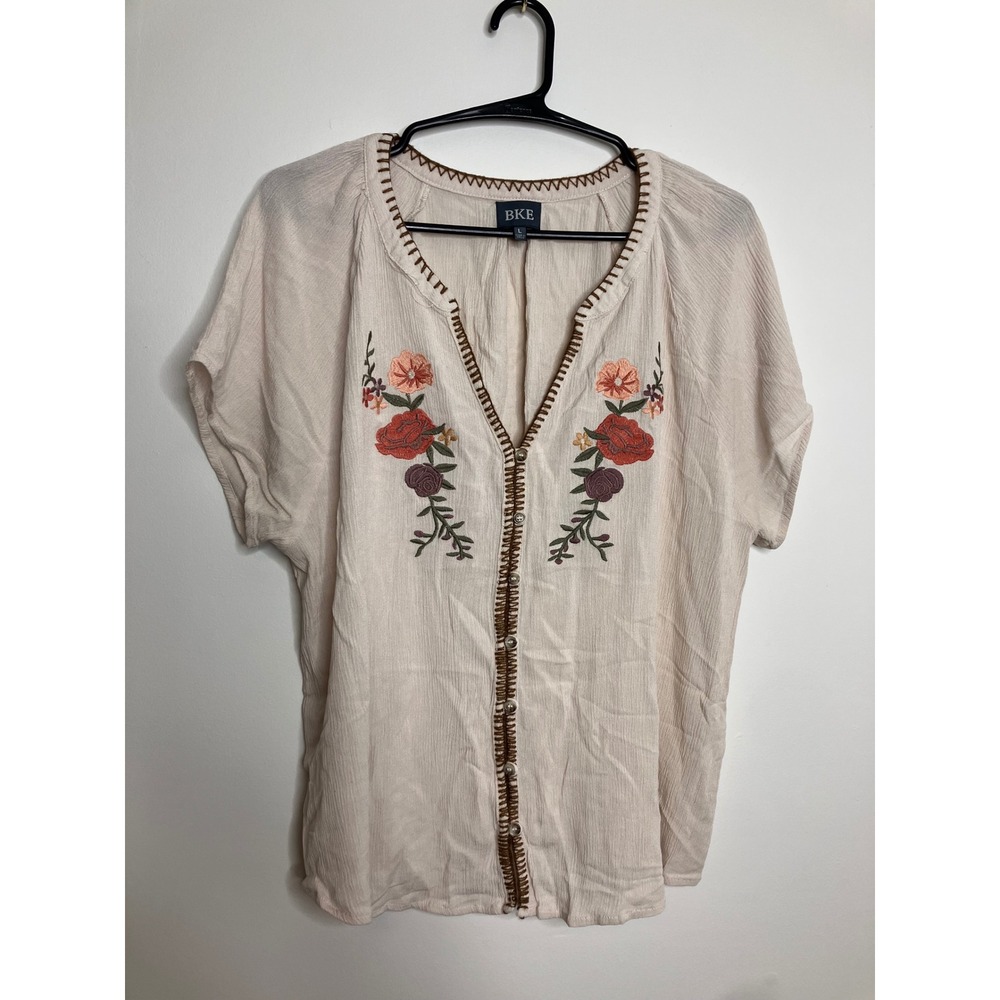 BKE Embroidered Blouse Womens Large Beige Excellent Floral Boho Short Sleeve